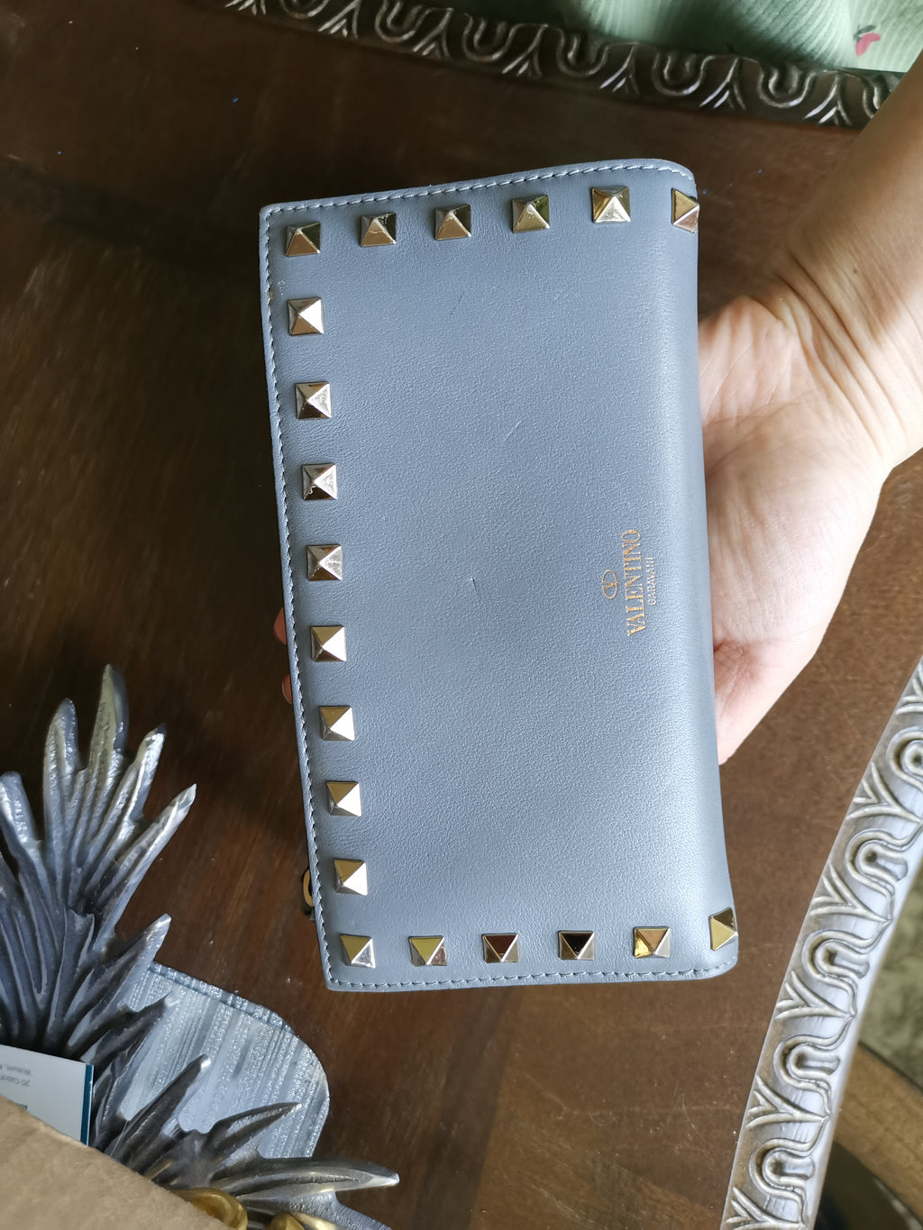 Valentino Garavani Rockstud Gray Leather Continental Wallet