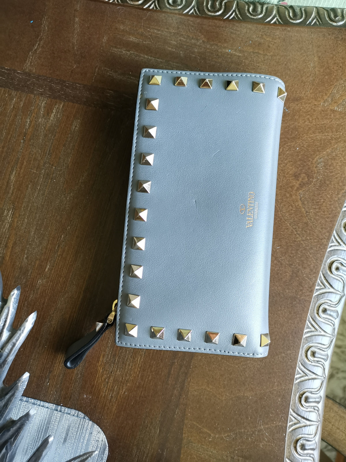 Valentino Garavani Rockstud Gray Leather Continental Wallet