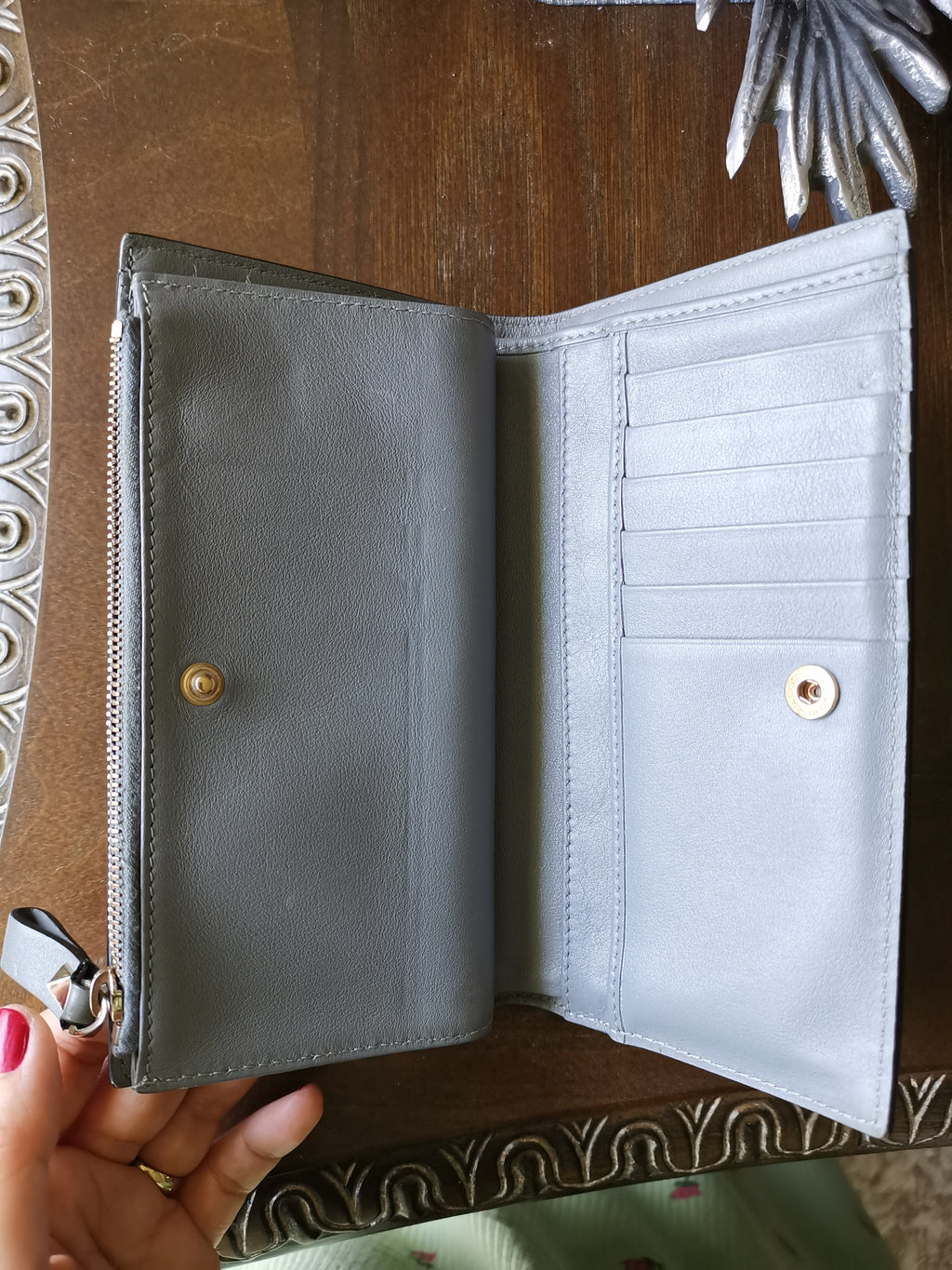 Valentino Garavani Rockstud Gray Leather Continental Wallet