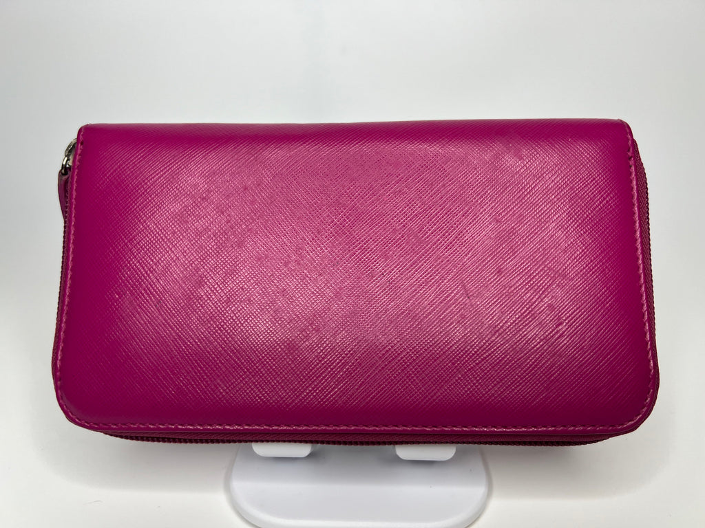 Salvatore Ferragamo Vara Bow Zip-Around Wallet