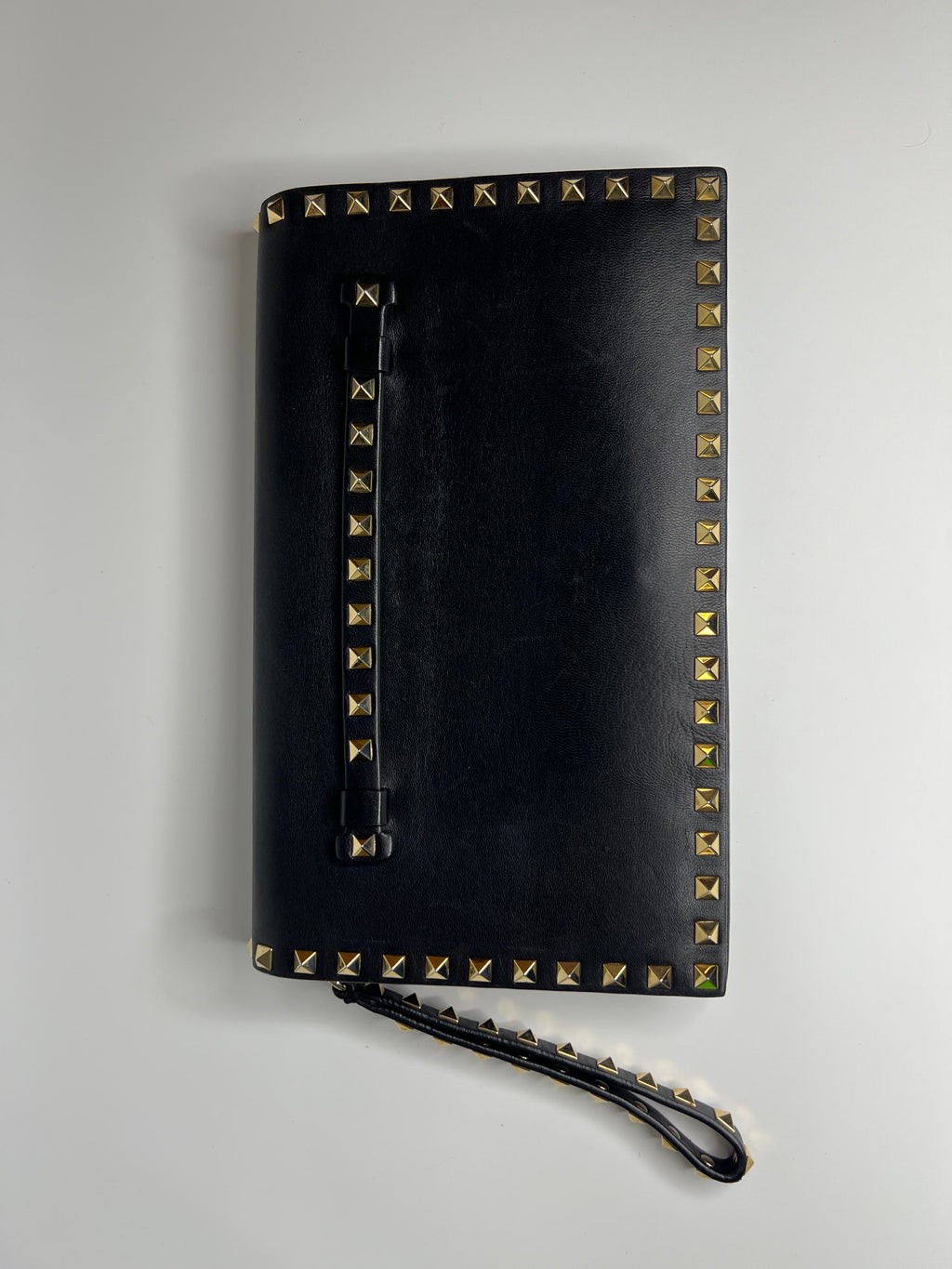 Valentino Garavani Rockstud Flat Pouch / Wristlet Clutch