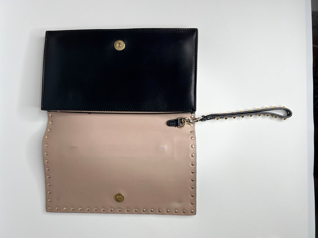 Valentino Garavani Rockstud Flat Pouch / Wristlet Clutch
